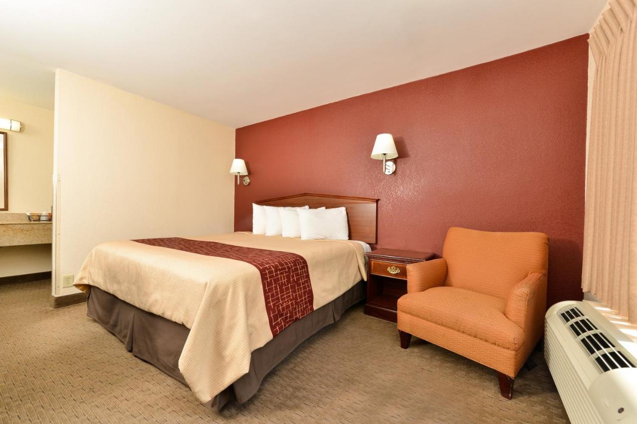 Red Roof Inn Dalton Zewnętrze zdjęcie